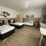 Guest house Gaestehaus Wuerzburg 24h 3*