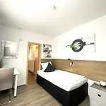 Guest house Gaestehaus Wuerzburg 24h 3*