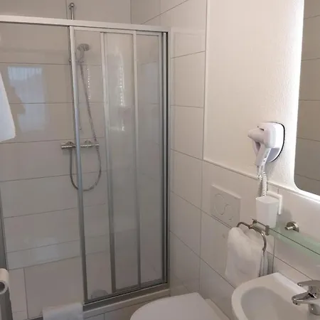 Gaestehaus Wuerzburg 24h ゲストハウス 3*