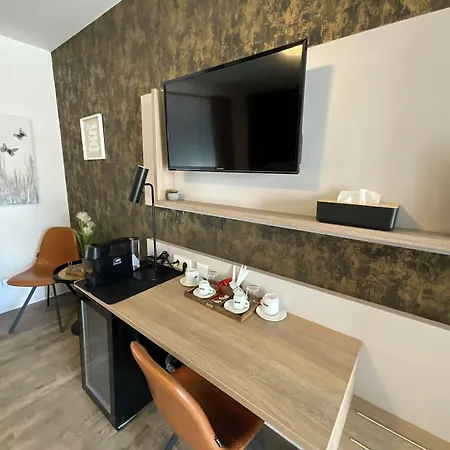 Gasthuis Gaestehaus Wuerzburg 24h 3*