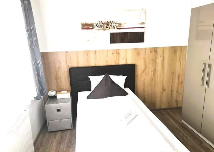 Gaestehaus Wuerzburg 24h Pensjonat Estenfeld