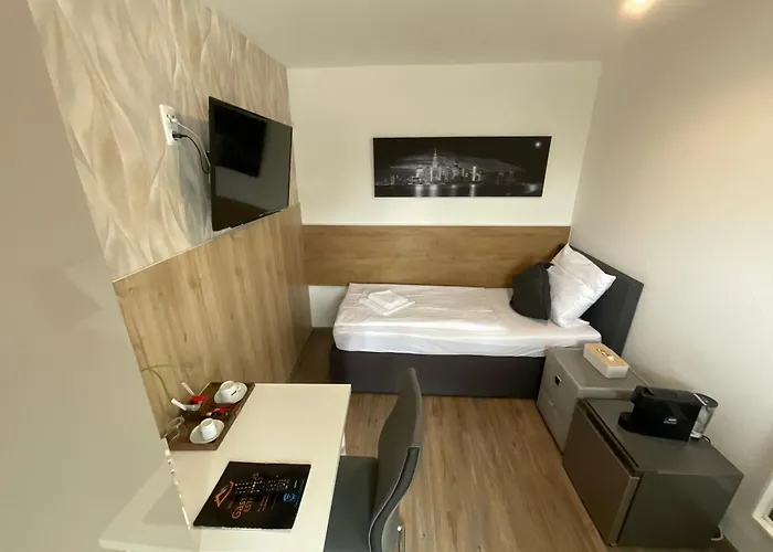 Gaestehaus Wuerzburg 24h 3*