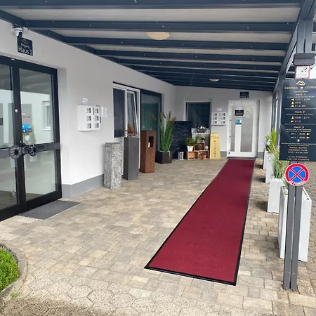 Gaestehaus Wuerzburg 24h * Estenfeld