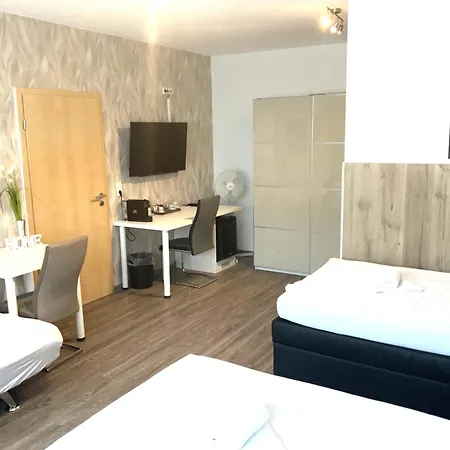Gaestehaus Wuerzburg 24h 招待所 3*