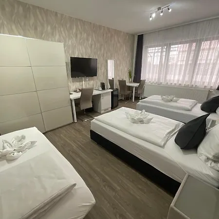 Gaestehaus Wuerzburg 24h 招待所