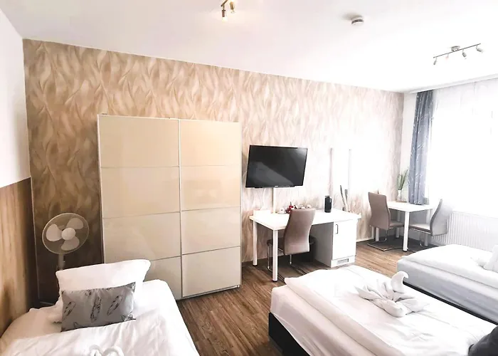 ゲストハウス Gaestehaus Wuerzburg 24h Estenfeld