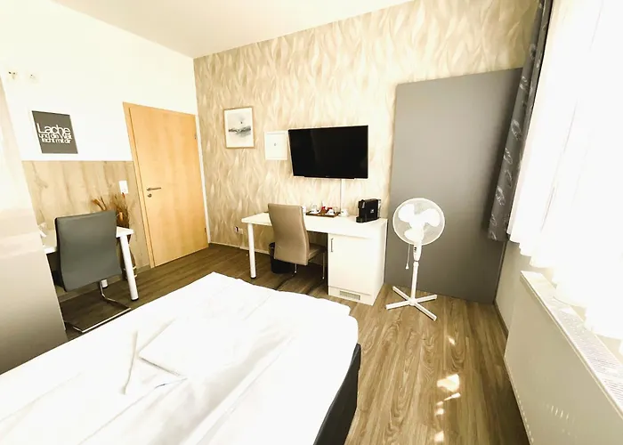 Gaestehaus Wuerzburg 24h ゲストハウス Estenfeld